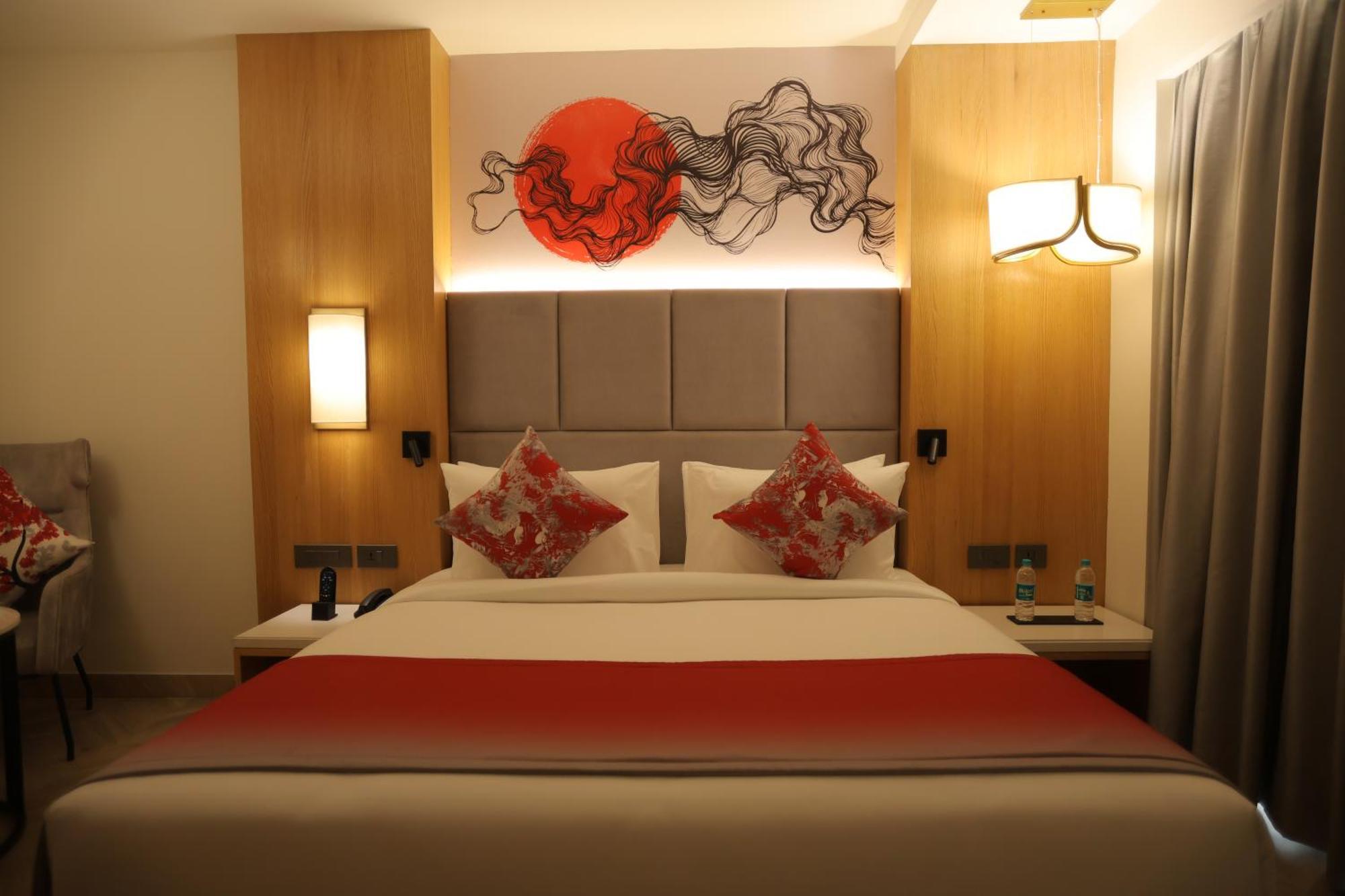 Ramada By Wyndham Gorakhpur Gorakhnath Mandir Road Hotell Exteriör bild